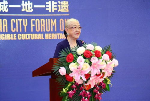 非遺之光耀神州 耿瑩會(huì)長出席中國非遺城市論壇發(fā)表‘非同平凡’演講